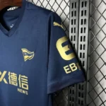deportivo-alaves-maillot-foot-pas-chers-2024-2025-third-zoom-manche-droit