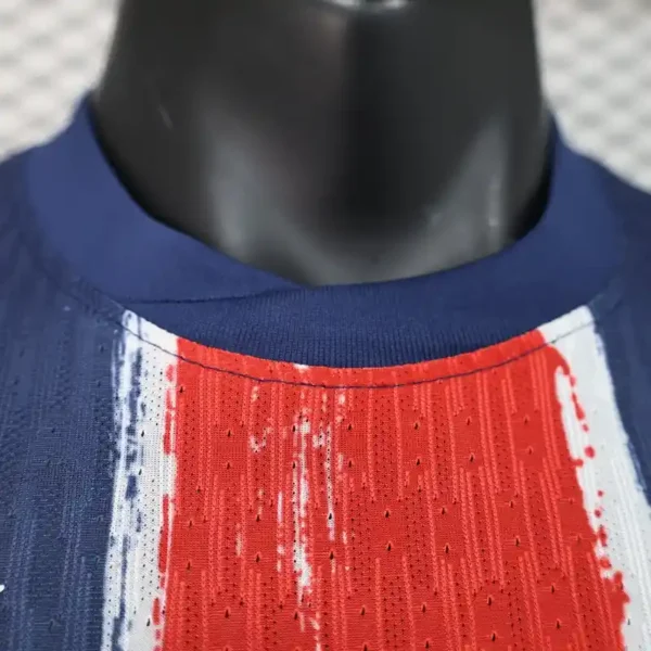 Paris Saint Germain Maillot Domicile Version Player 2024-25 – Image 3