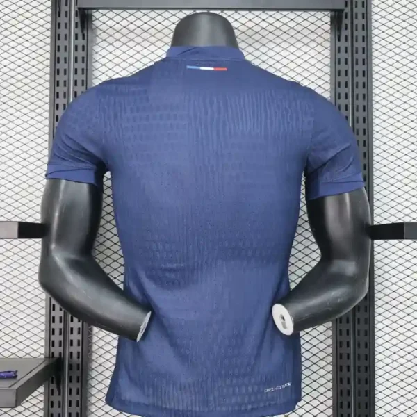 Paris Saint Germain Maillot Domicile Version Player 2024-25 – Image 8