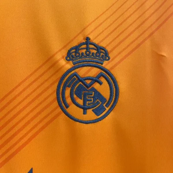 Real Madrid Maillot Extérieur 2024-25 – Image 4