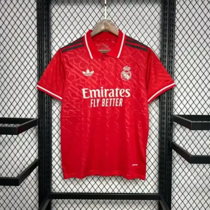 Real Madrid Maillot Rouge Spécial Edition 2024-25