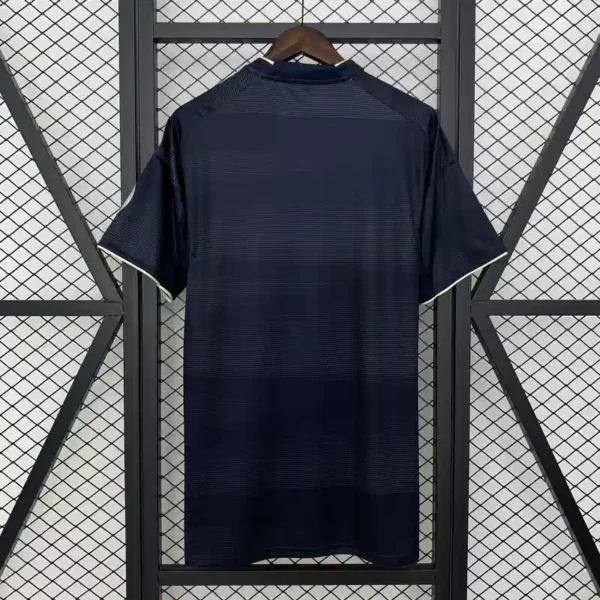 Real madrid Maillot Extérieur Version Player 2025-26 – Image 2