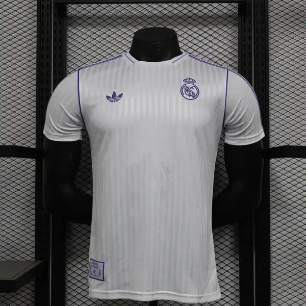 Real madrid Maillot Spécial Edition 27 Version Player 2025-26
